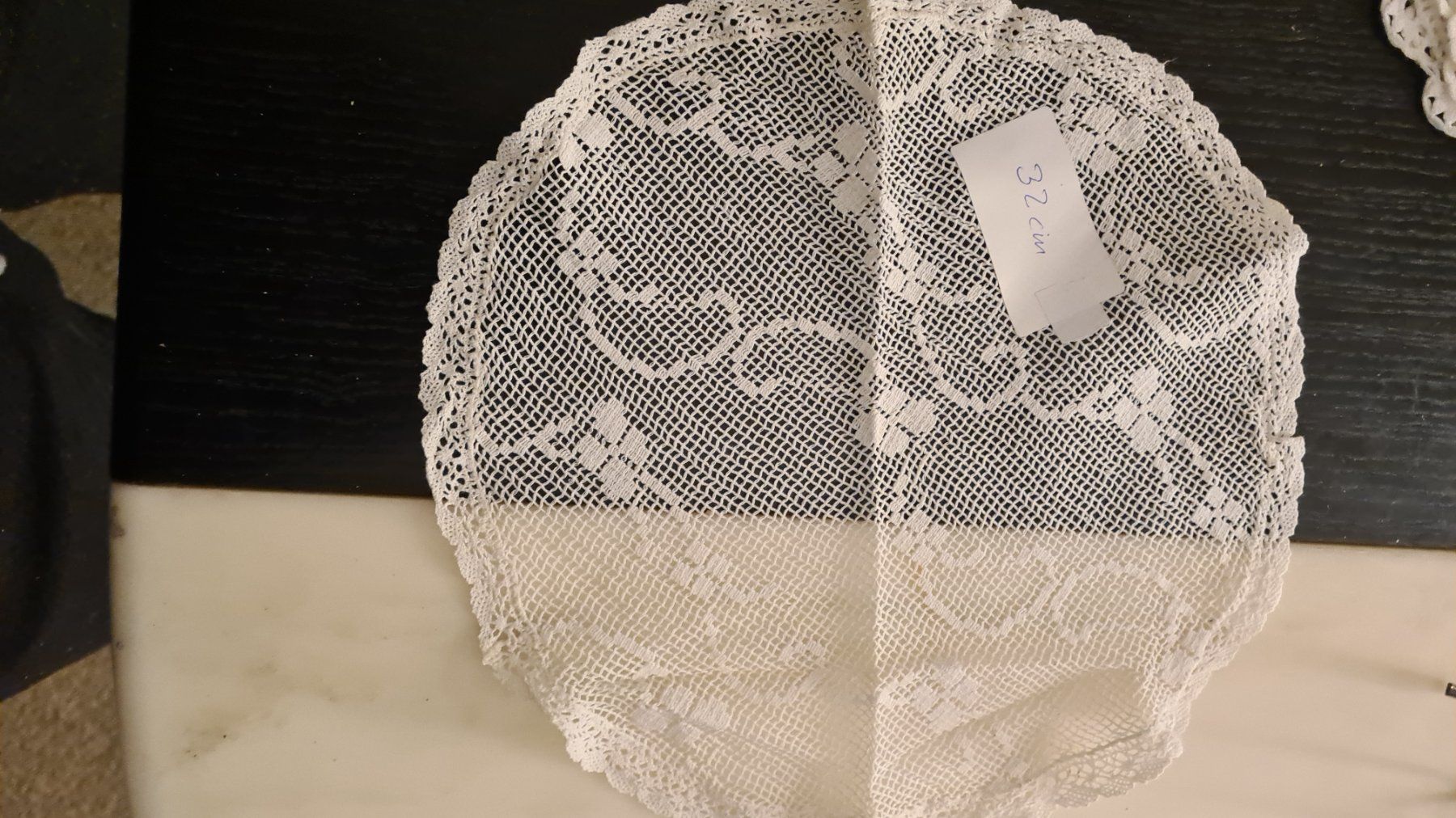 Tutte le decorazioni: Tischdecke Handarbeit – Usato da Au SG venduto da fiat27