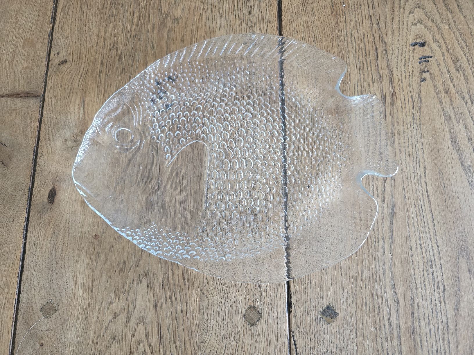 Piatti: Glasteller in Form eines Fisches – Usato da Müllheim-Dorf venduto da 207mo