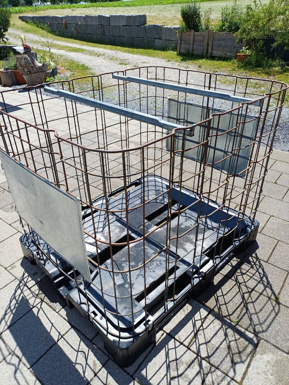 Baucontainer: Stabiler Gitter-Container  (Sommerangebot) – Gebraucht aus Zuckenriet von Res. 1