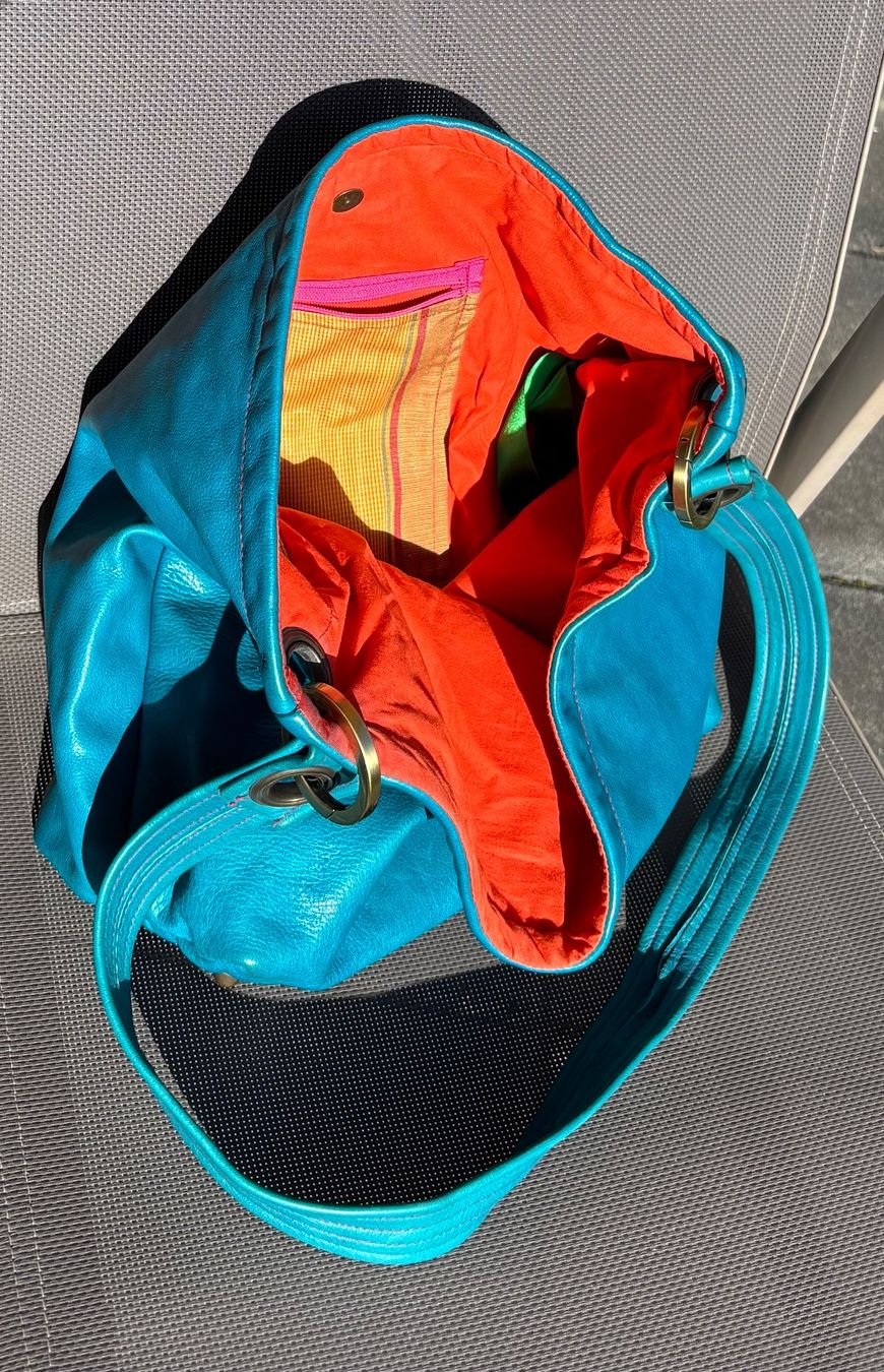 Taschen für Damen: Schultertasche aus weichem Leder – Gebraucht aus Küsnacht ZH von MaBaCa 1