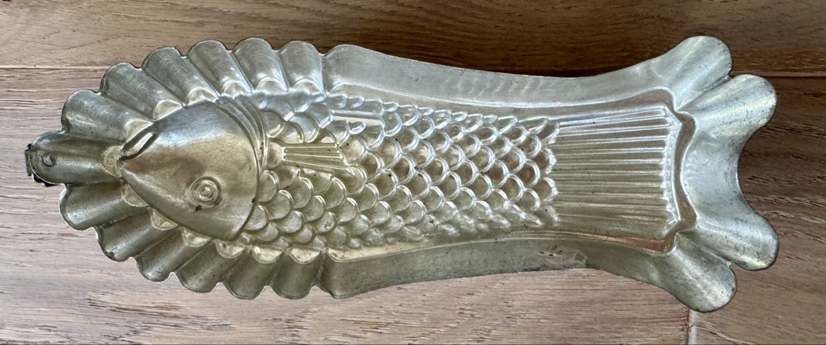 Backformen: Antike Backform Fisch Weissblech 27 cm – Gebraucht aus Rothrist von Luckywinner 2