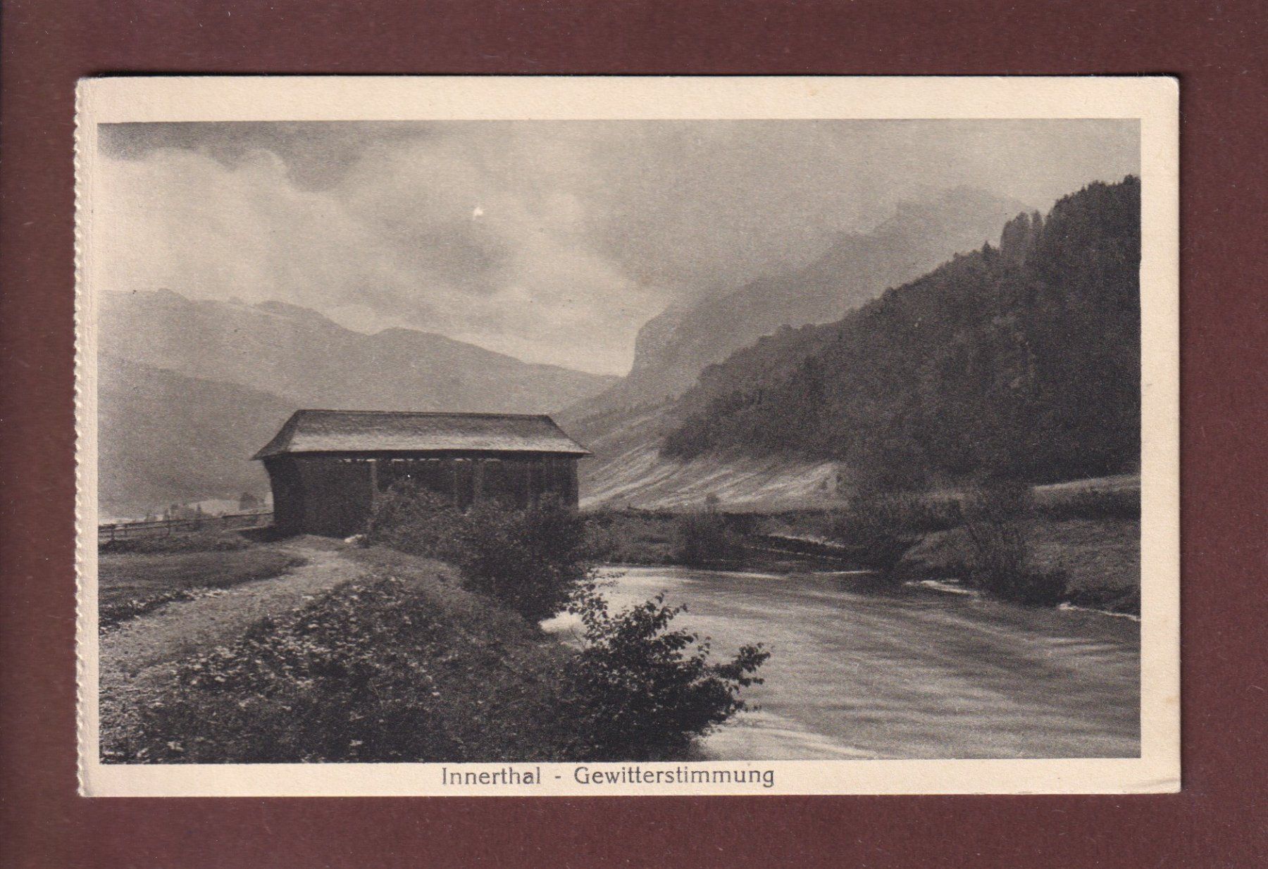 Cartoline postali: INNERTHAL - Gewitterstimmung – Usato da Pully venduto da nicecards