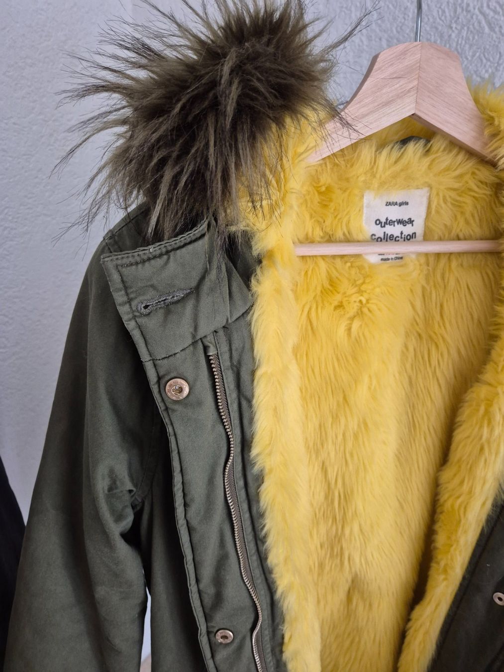 Jacken & Mäntel: 2 Winter Jacken, Mädchen 11-12 Jr. – Gebraucht aus Rieden AG von Lapca 2