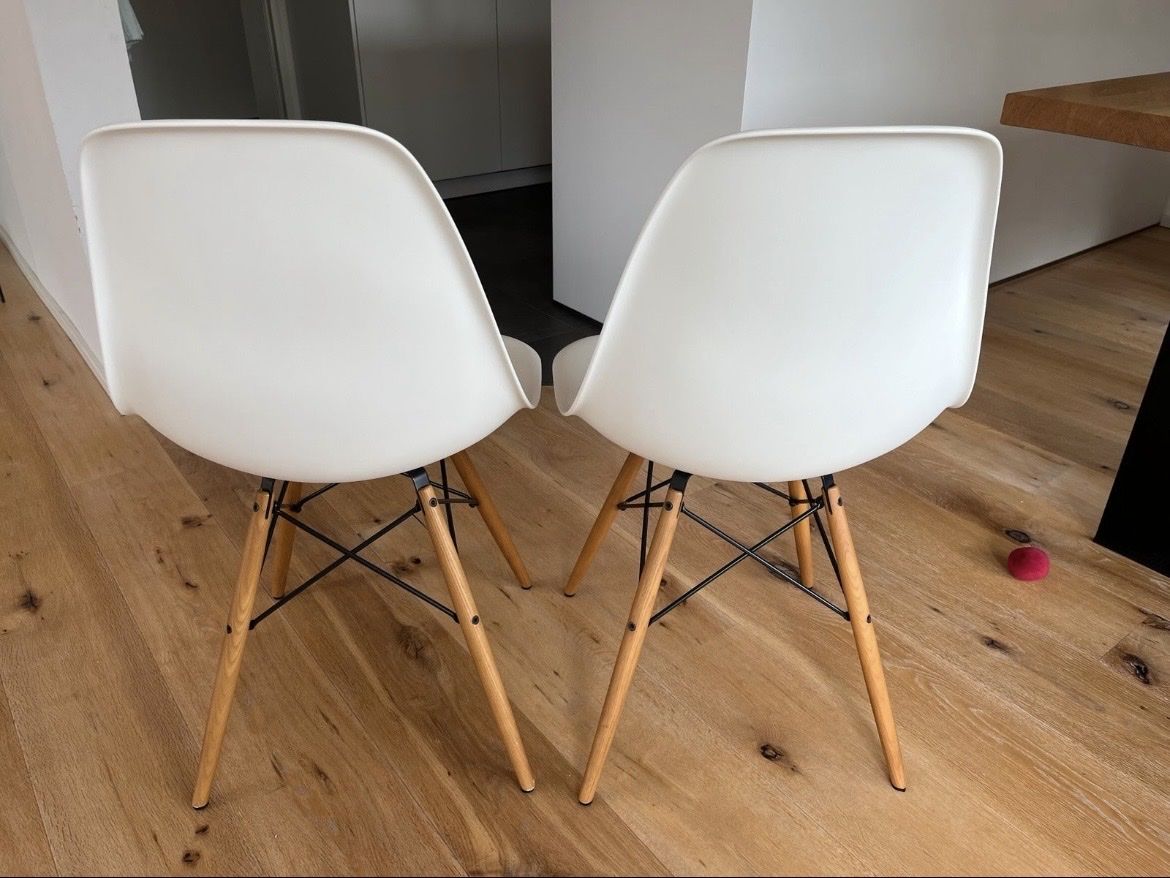 Vitra Sedie: Vitra Eames Plastic Chair – Usato da Rietheim venduto da car_86dz 2