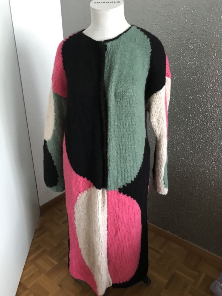 Cappotti: Mantel handgestrickt, Grösse 44 – Nuovo e nell'imballaggio originale da Romanshorn venduto da Altstadthaus