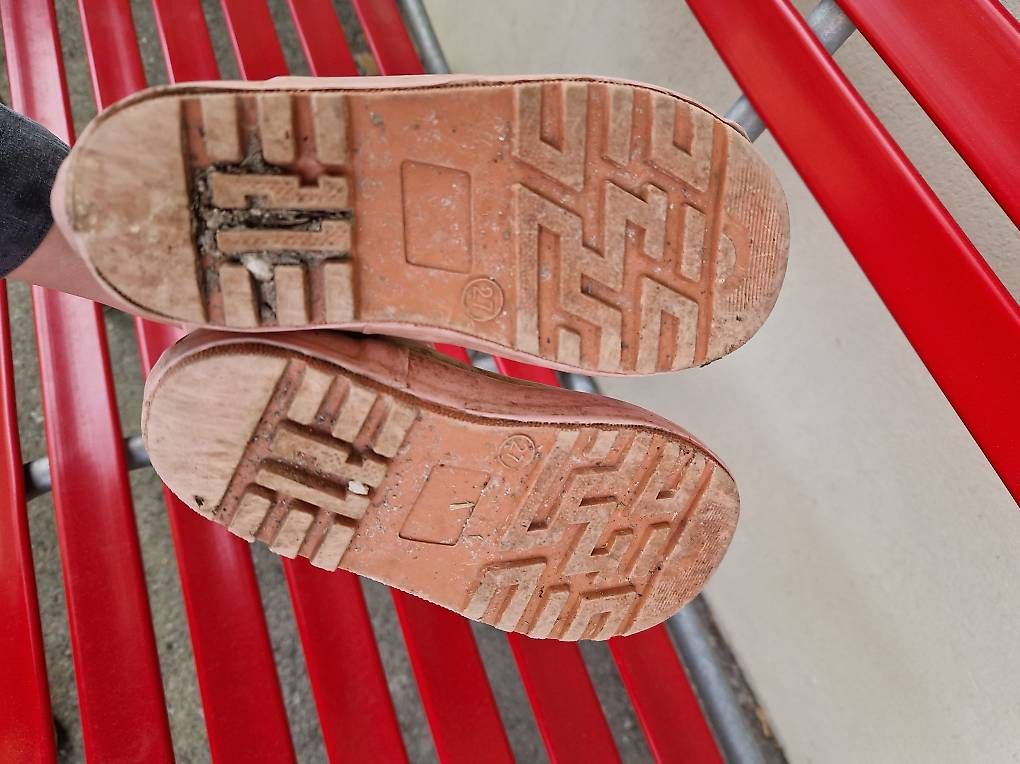 Scarpe per ragazzi: Gummistiefel 27 – Usato da Rutschwil venduto da tho_9lxq 1