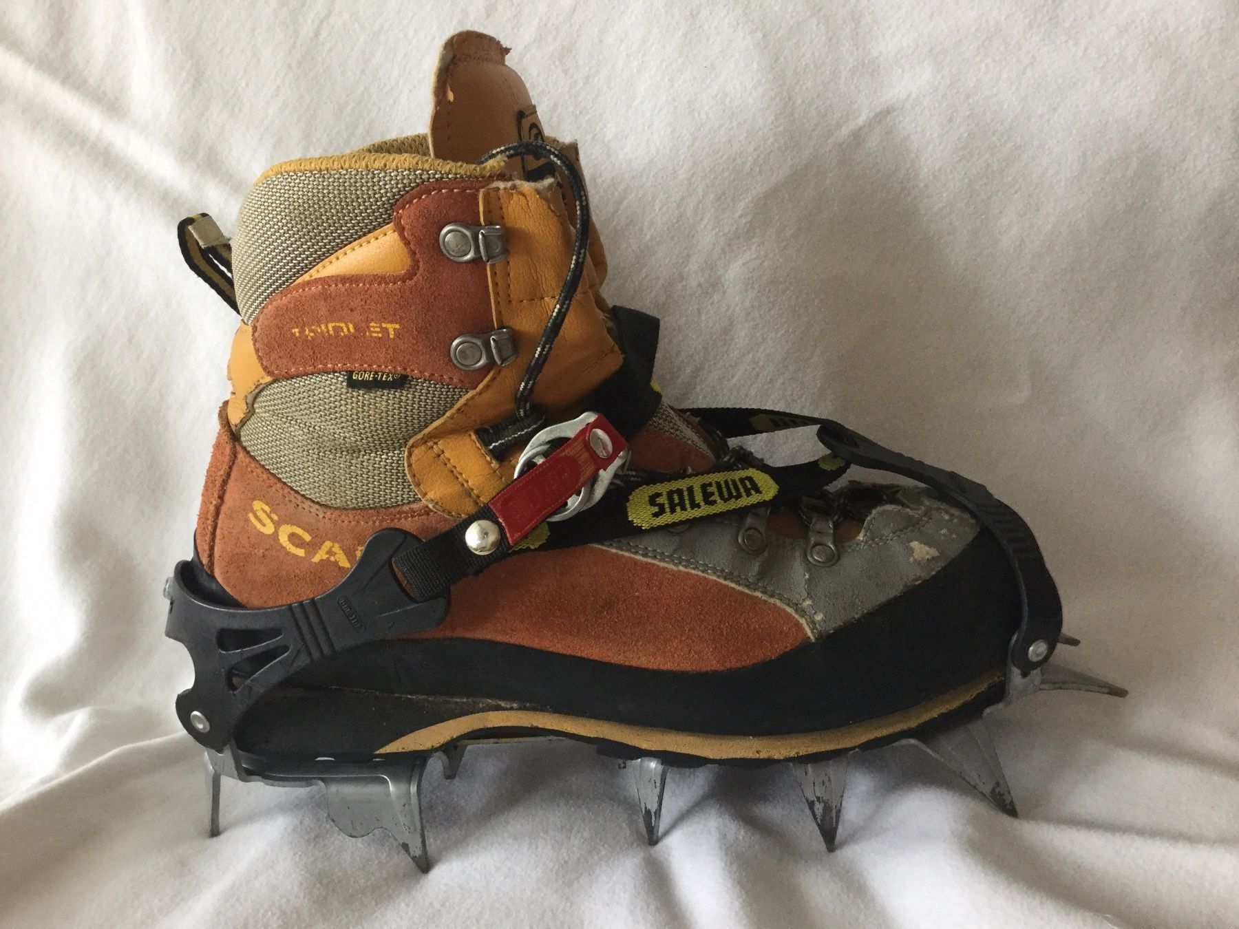 Salewa Sonstiges zum Bergsteigen & Wandern: Steigeisen SALEWA – Gebraucht aus Winterthur von OliKrw84 1