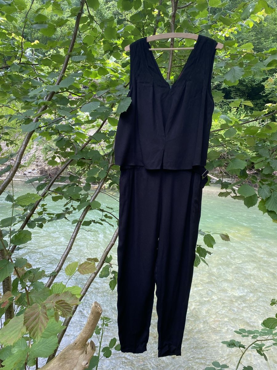 Tute: Schwarzer eleganter Jumpsuit Größe 40 – Nuovo (secondo la descrizione) da Scuol venduto da frosch85