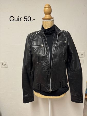 Veste en cuir noir cloutée - Look rock et stylé ! Taille M