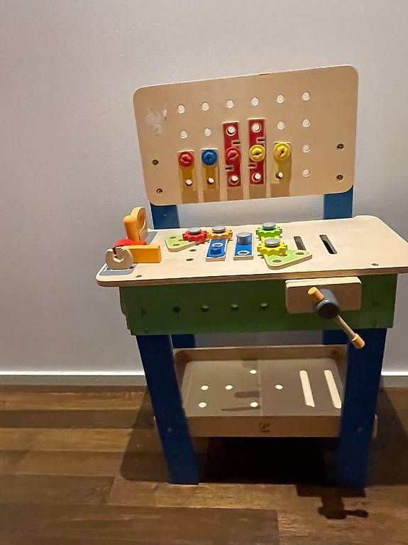 Hape Spielzeuge: Établi enfants – Gebraucht aus Grandvaux von ejay74 1