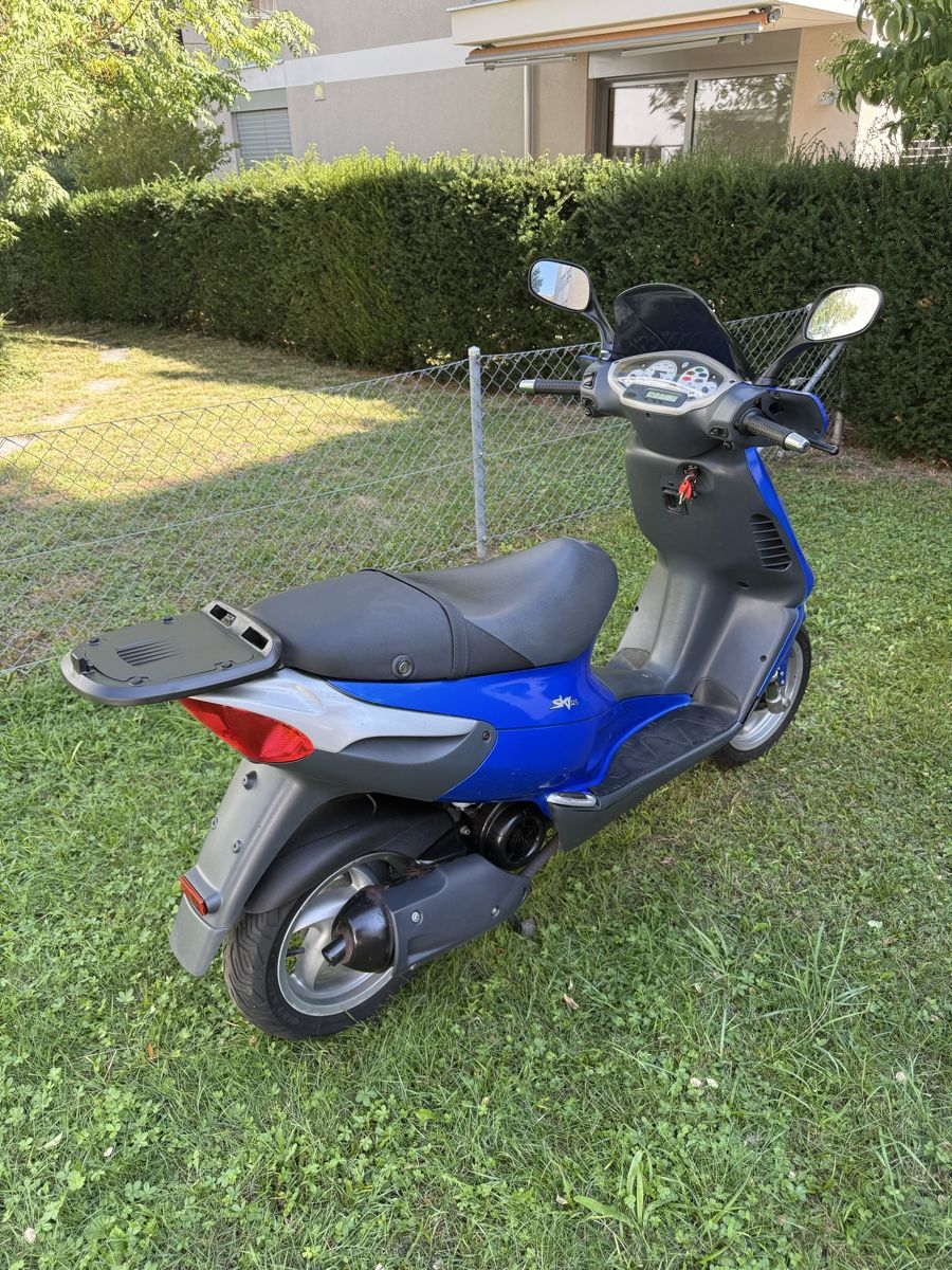 Piaggio Scooter: PIAGGIO SKR 125 CC – Usato da Winterthur venduto da Fabio_46 6