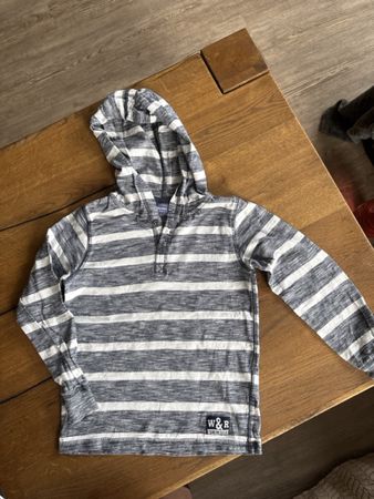 Gestreiftes Hoodie-Shirt, dopodopo Grösse 128, super Zustand