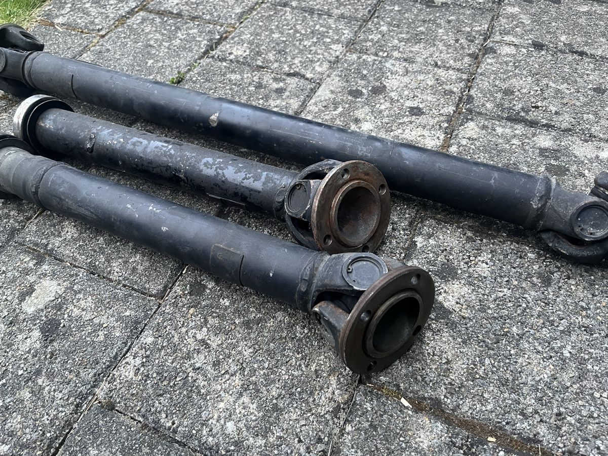 Volvo Tutti pezzi di ricambio auto: Volvo 240 Kardanwelle – Usato da Hettlingen venduto da mat_ts7l 1