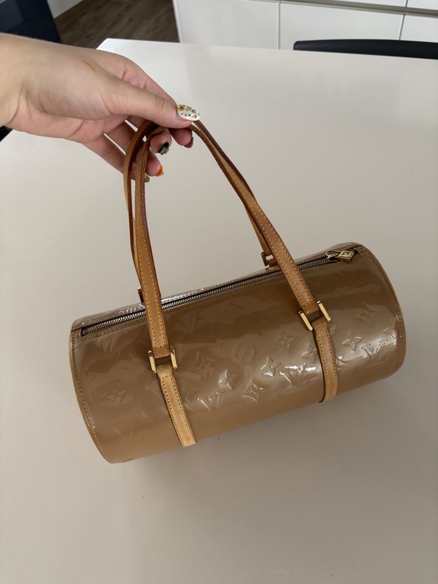 Louis Vuitton Borse: Louis Vuitton Papillon Vernis Beige – Usato da Bulle venduto da lalooo