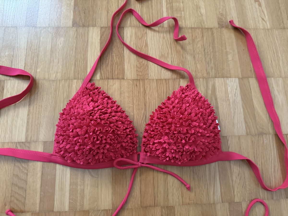 Altra biancheria intima: Bikini pink 75 B & Badehose Gr. M - Raffung Bänder – Usato da Jona venduto da Good_luck_ 1