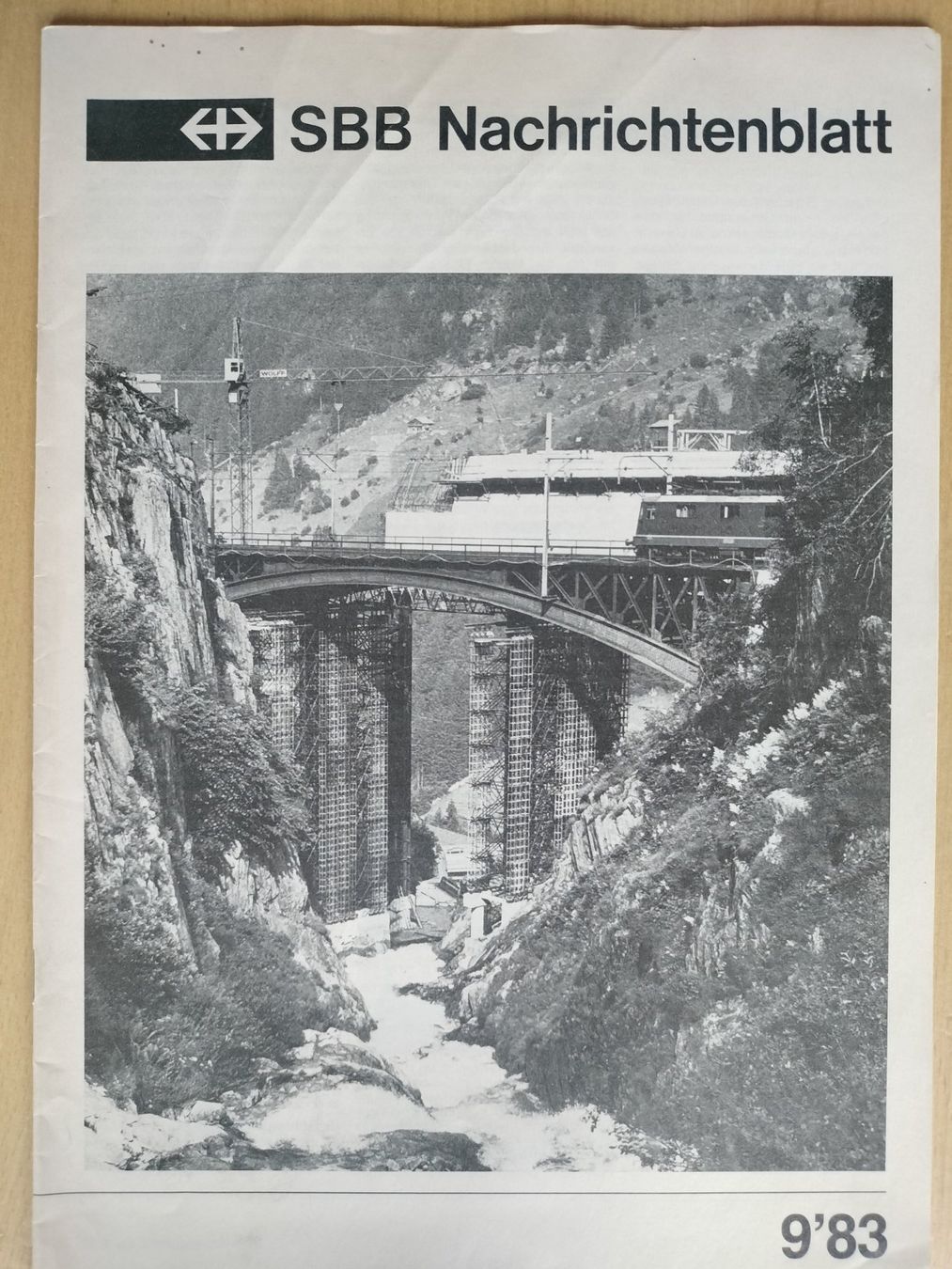 Riviste & Magazine: SBB CFF FFS Nachrichtenblatt von 1983 – Usato da Schwanden Sigrisw venduto da pho_2mc9