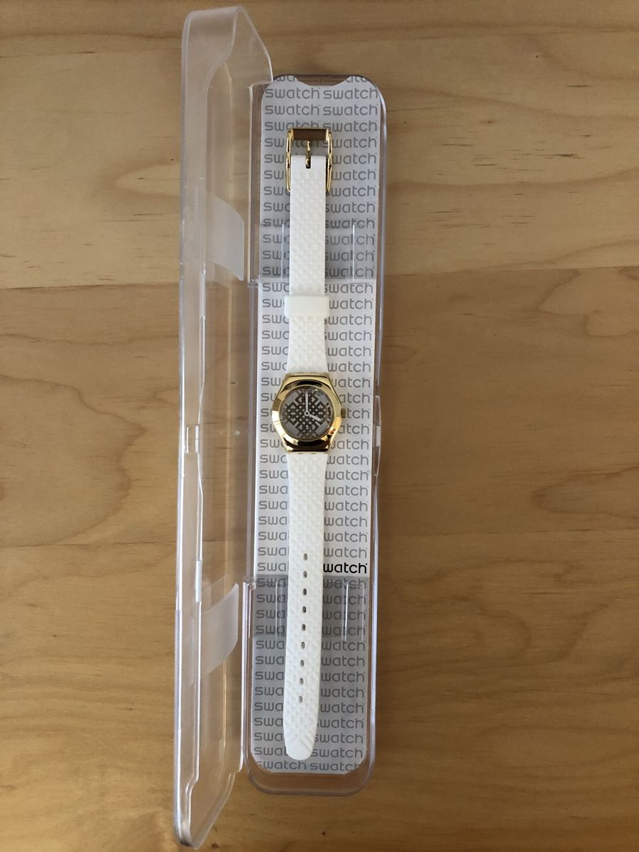 Swatch Uhren: Swatch Moucharabia (YSG149) – Neu (gemäss Beschreibung) aus Biel/Bienne von heureuxsansrien 1
