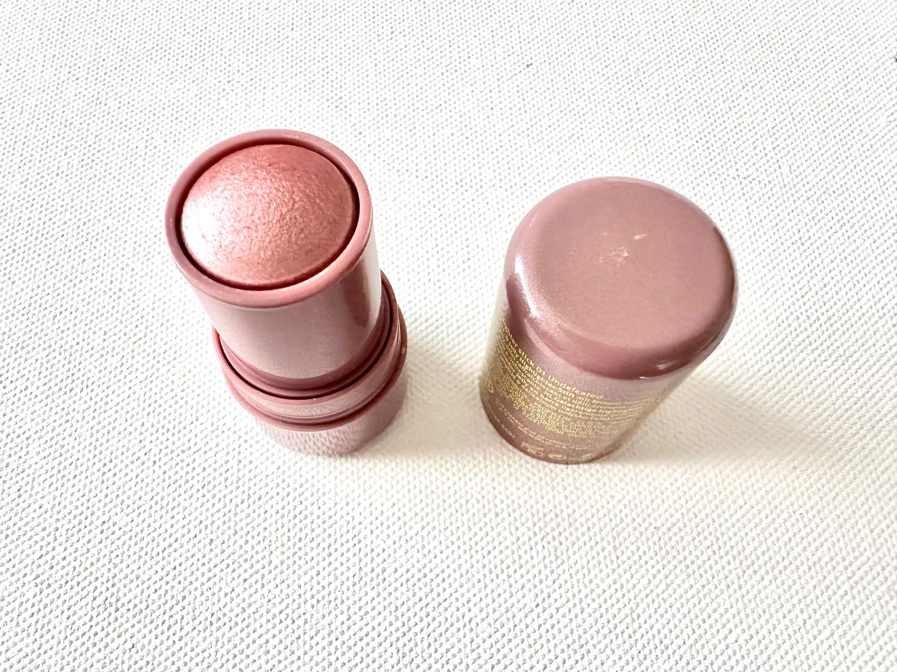 Make-up: Essence SUPERMAN Jelly Highlighter Stick 01 Undefeated – Gebraucht aus Emmenbrücke von little.treasures 1