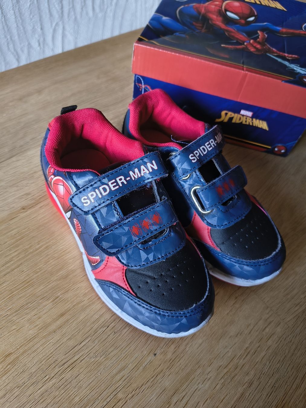 Schuhe für Jungen: Spiderman-Schuhe Gr. 29, neu! – Neu und originalverpackt aus La Punt-Chamues-ch von ilsimo87 2