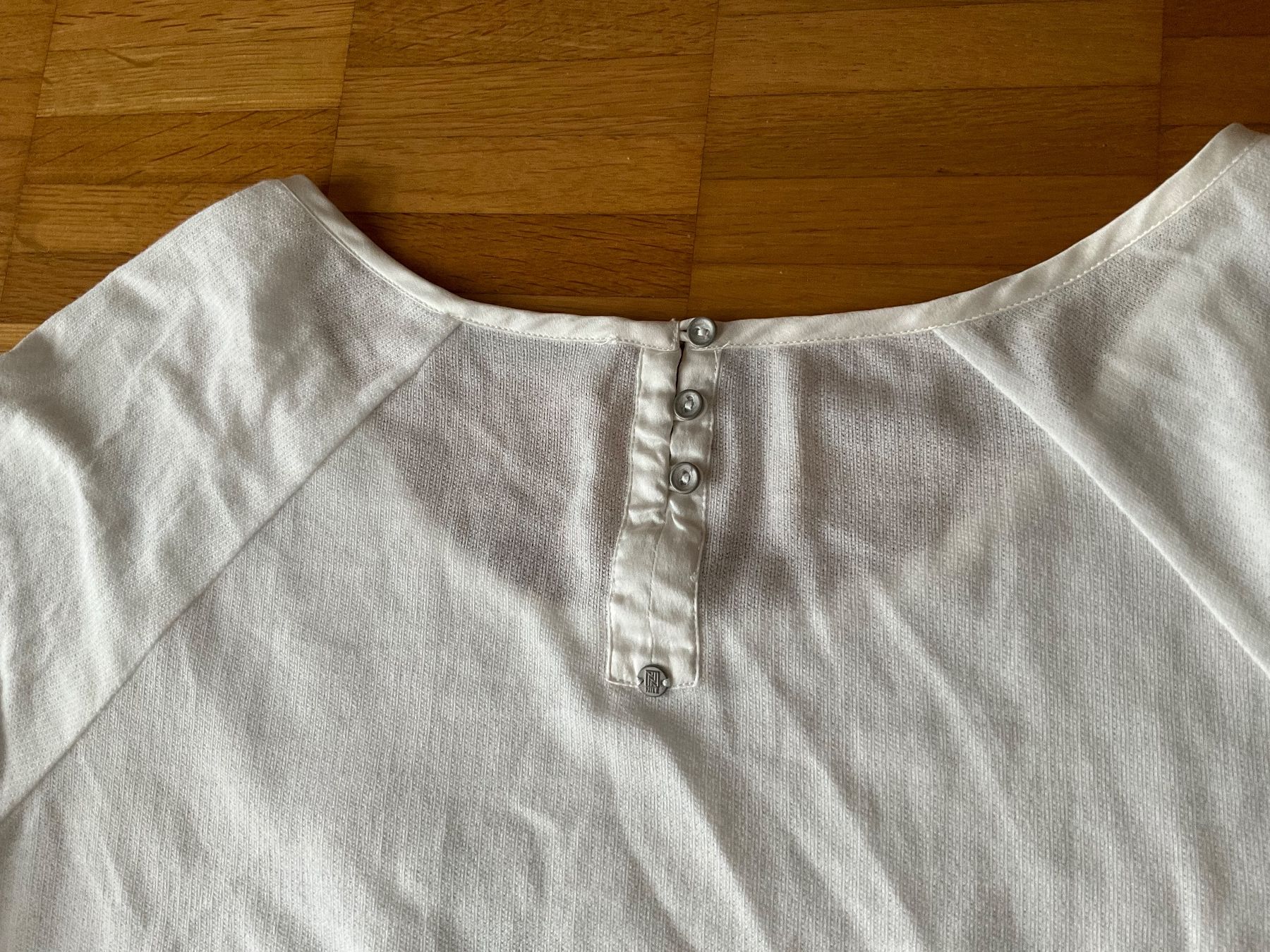Nile Tuniche: NILE  Tunika/ Shirt mit Seide Gr.S – Usato da Weiningen ZH venduto da moon-55 5