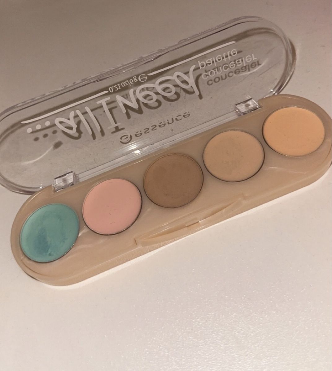 Make-up: Essence Concealer Palette – Nuovo (secondo la descrizione) da Oftringen venduto da tola19 1
