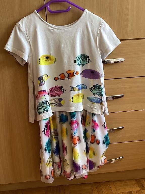 Vestiti & Gonne: Lot de deux robes taille 10 ans – Usato da Petit-Lancy venduto da geo_q6f7 1