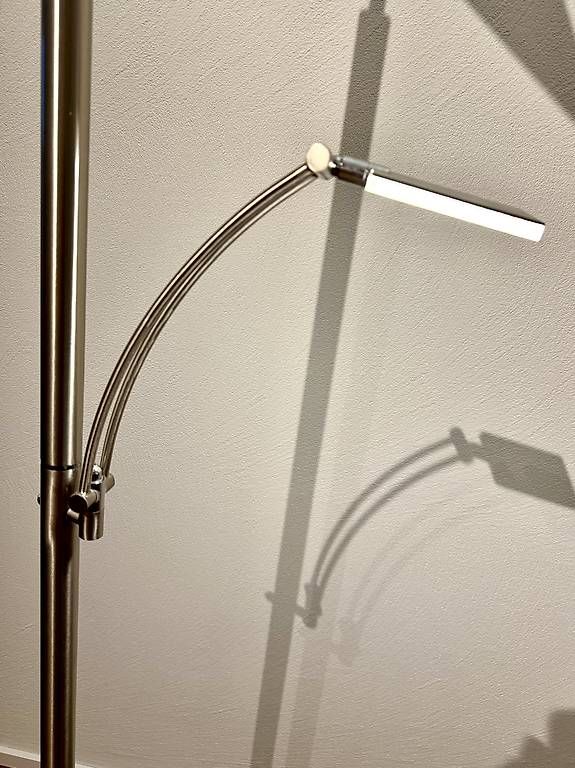 Lampade: Moderne LED Stehlampe Briloner mit Lesearm  Design Lampe  – Usato da Maienfeld venduto da gmundner 3