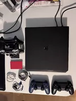 PS4 Pro 1TB + 4 Controller + Headset | Komplettset