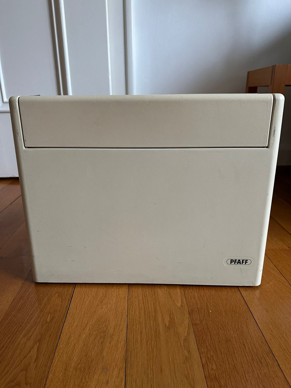 Macchine da cucire: Nähmaschine Pfaff 1222 E – Difettoso da Luzern venduto da Chi_hiro 4