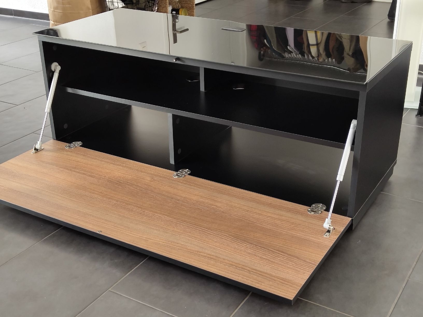 Mobili TV: TV Lowboard Sonorous Studio Walnuss-schwarz – Nuovo (secondo la descrizione) da Domat/Ems venduto da frt2010 1
