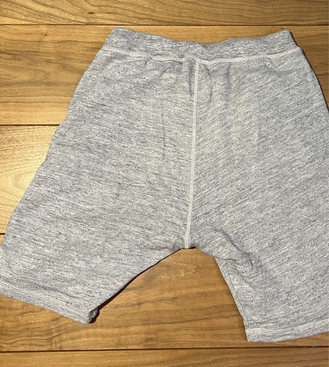 Dsquared2 Pantaloni: Shorts for Youth – Usato da Kilchberg ZH venduto da adycalin 2