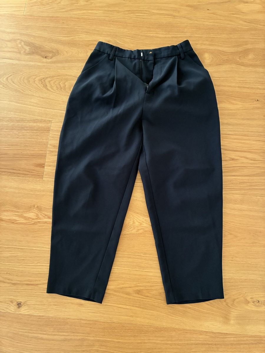 Uniqlo Pantalons: Hose – D'occasion à Bassersdorf par secondhand_clothing