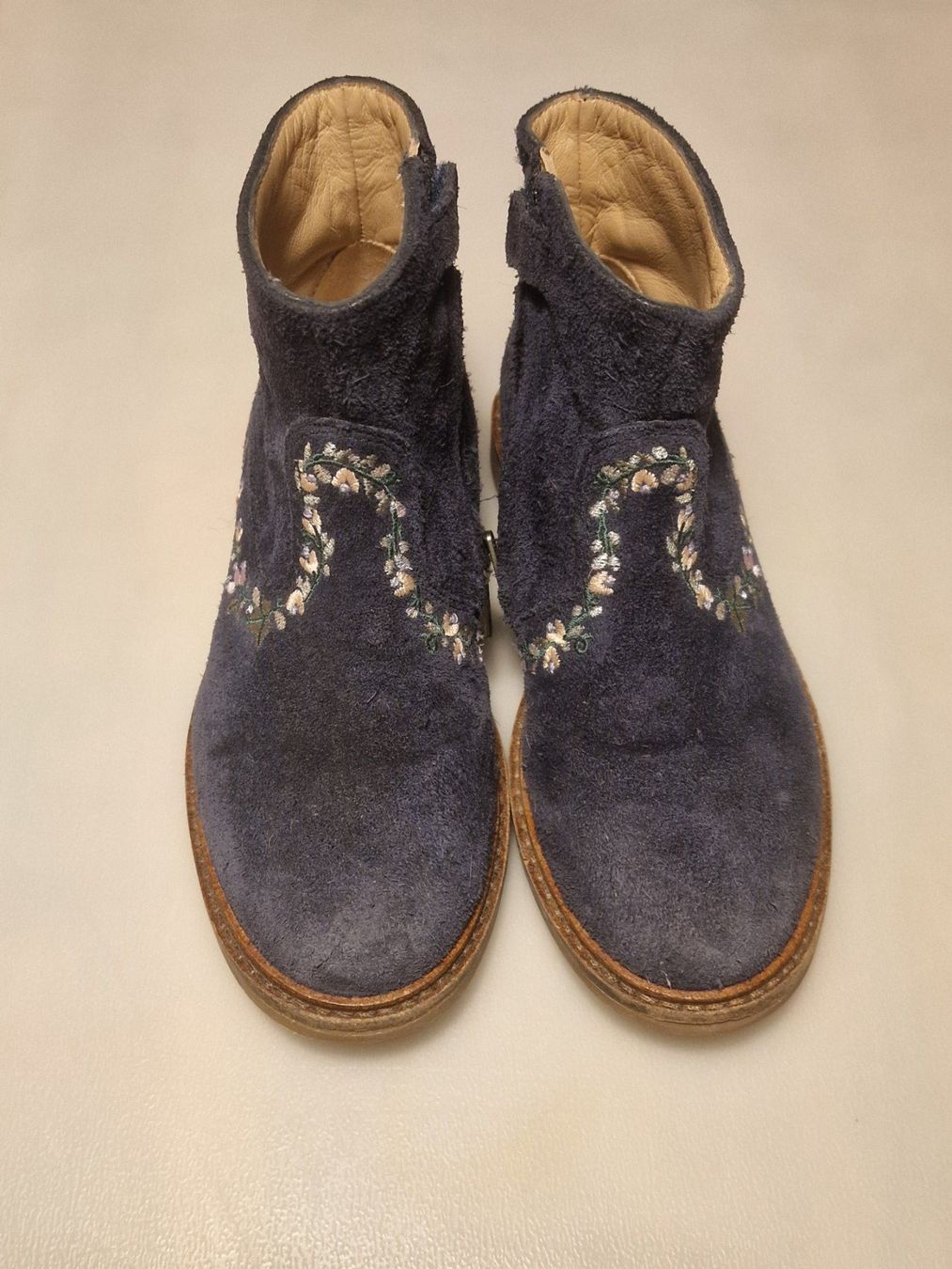 Schuhe für Mädchen: Bottines "Pom d'Api" bleu marine brodées taille 29 – Gebraucht aus Gingins von ven_mz7b 9