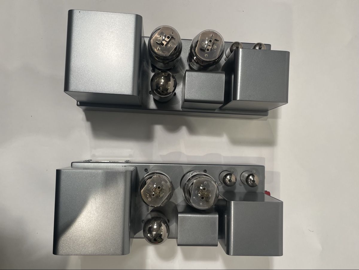 Quad Amplificatori: Quad II Röhren Endstufen – Usato da Zollikon venduto da Dynaphon 3