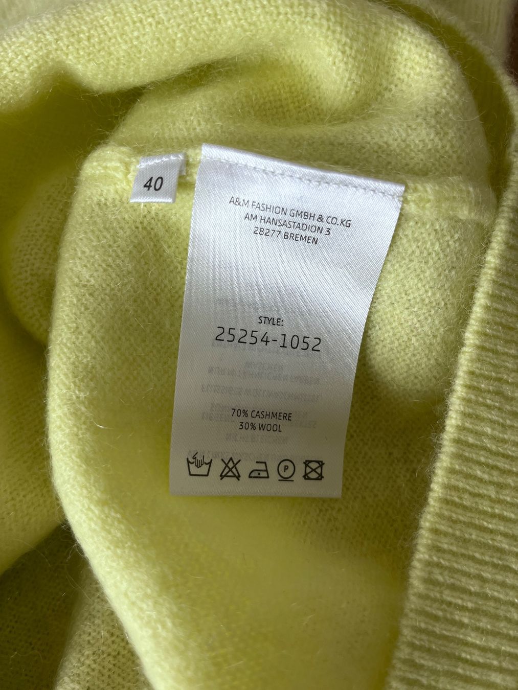 Pullover & Sweatshirts: Pullover HERZEN'S ANGELEGENHEIT, Grösse 40 – Neu und originalverpackt aus Roggwil BE von KarotteV 1