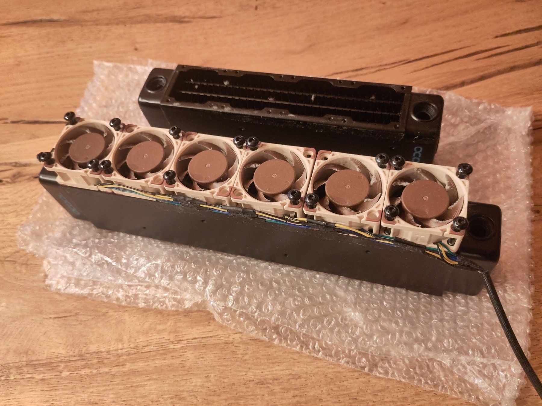 PC: Radiateurs watercooling alphacool + ventilateurs – Usato da Vevey venduto da Thomas0141