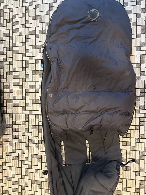 Poussette: Bugaboo cameleon 3 plus Grey Melange mit Thermofusssack etc – D'occasion à Zollikon par js9js9 4