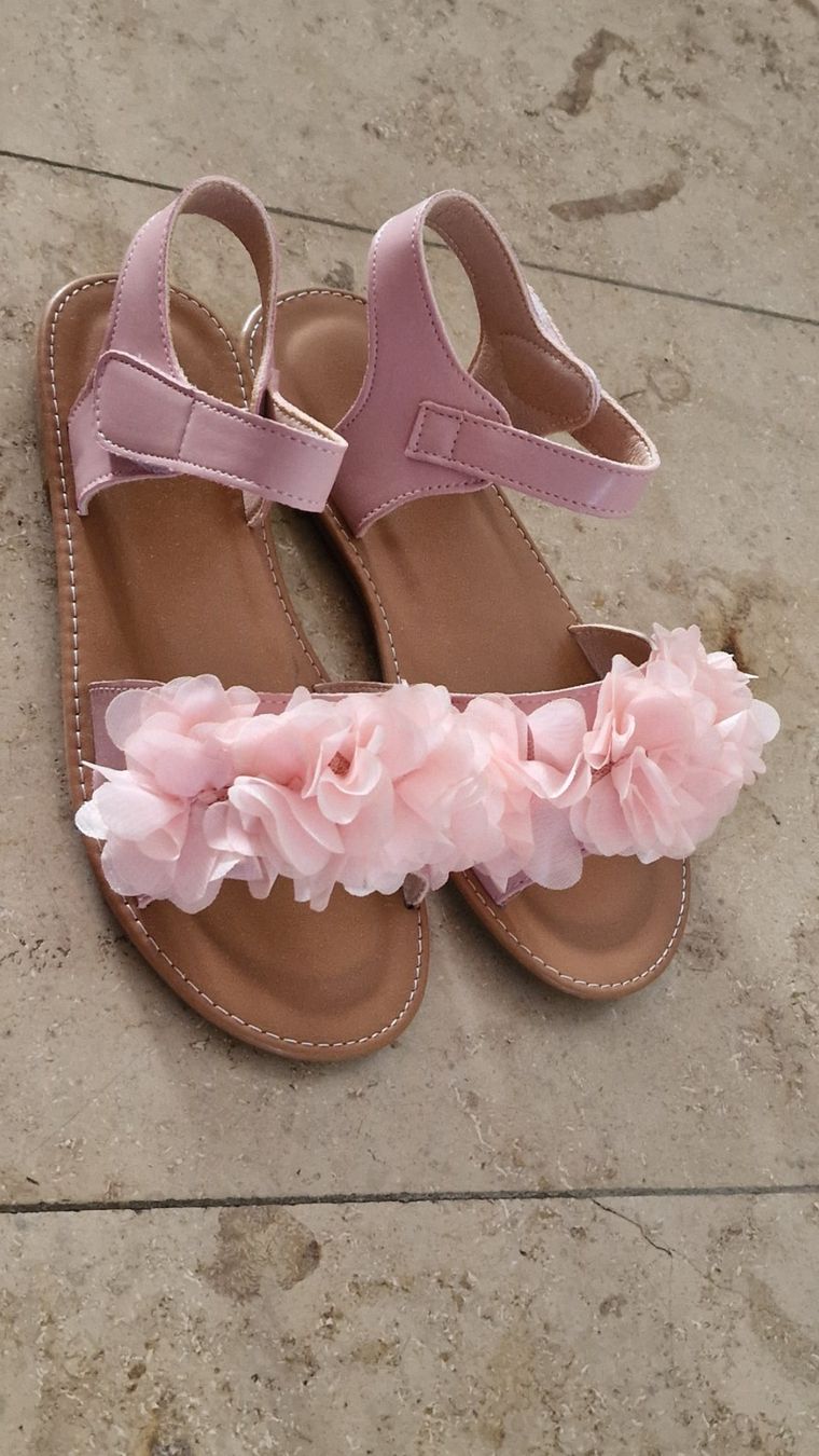 Scarpe per ragazze: NEUE Sandalen Mädchen, Gr. 34 – Nuovo (secondo la descrizione) da Lommiswil venduto da PositiveVibe 2