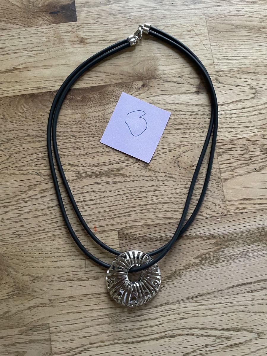 Pierre Lang Catenine: Pierre Lang Halsband – Usato da Flawil venduto da Naphtali 6
