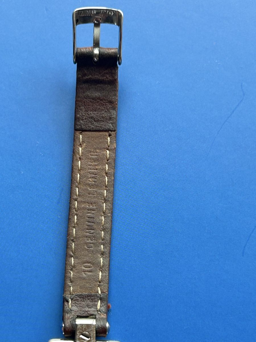 Burberry Orologi: Burberry Vintage Damenuhr – Usato da Uhwiesen venduto da Bogi2257 4