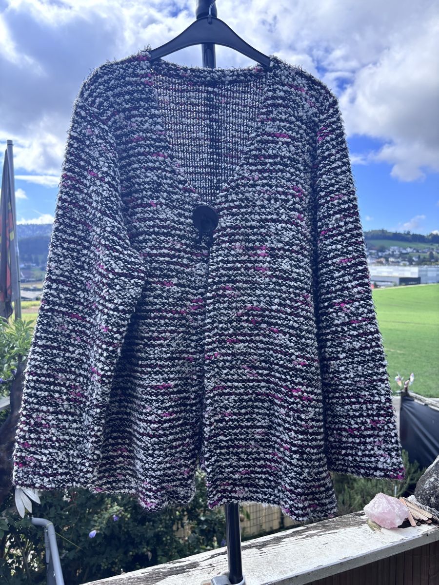 Jacken: Bunte Jacke  – Gebraucht aus Walterswil SO von Sunshineyupi