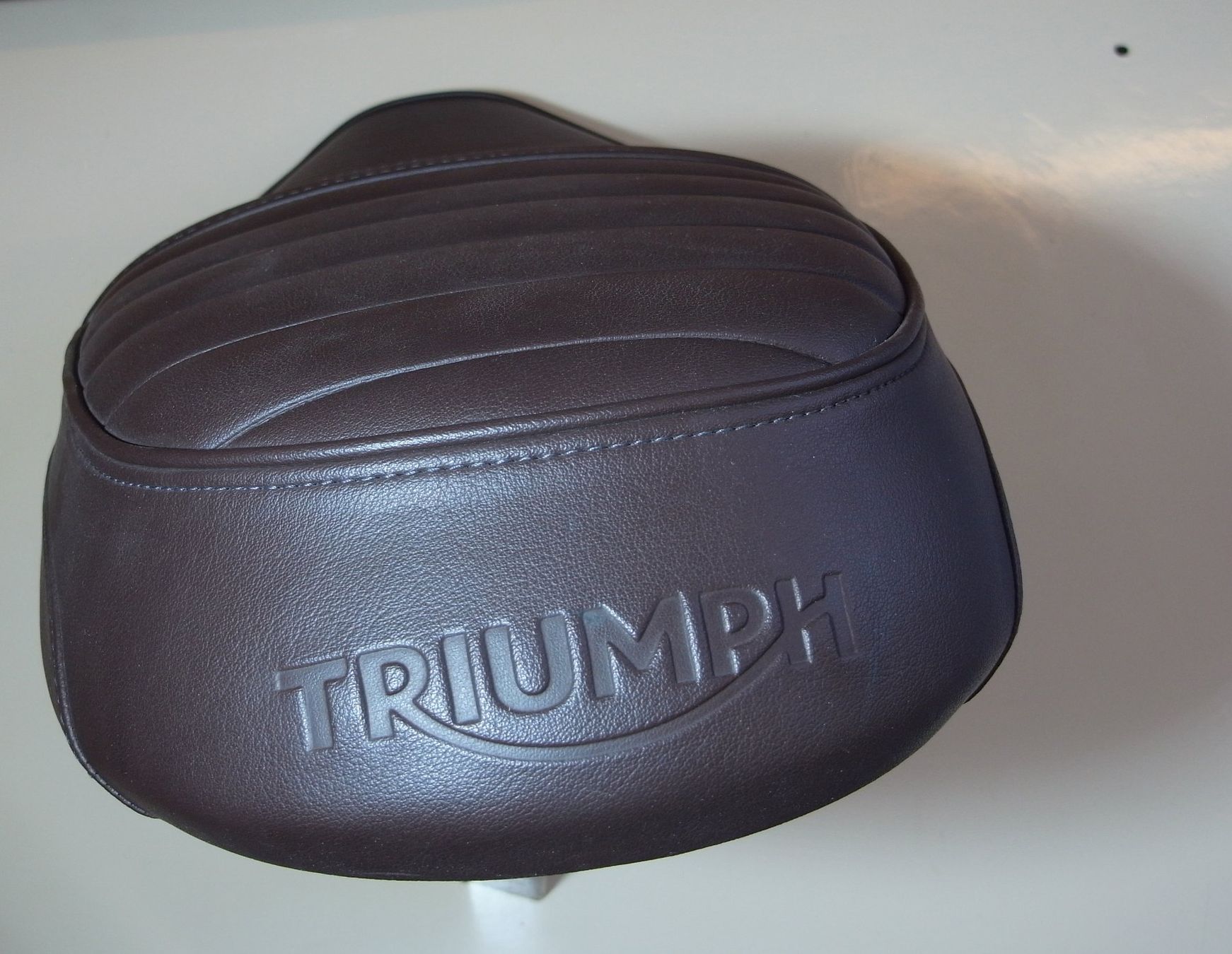 Triumph Tutti i ricambio per moto: Triumph Bonneville Sitzbank – Usato da Luterbach venduto da etap26 3