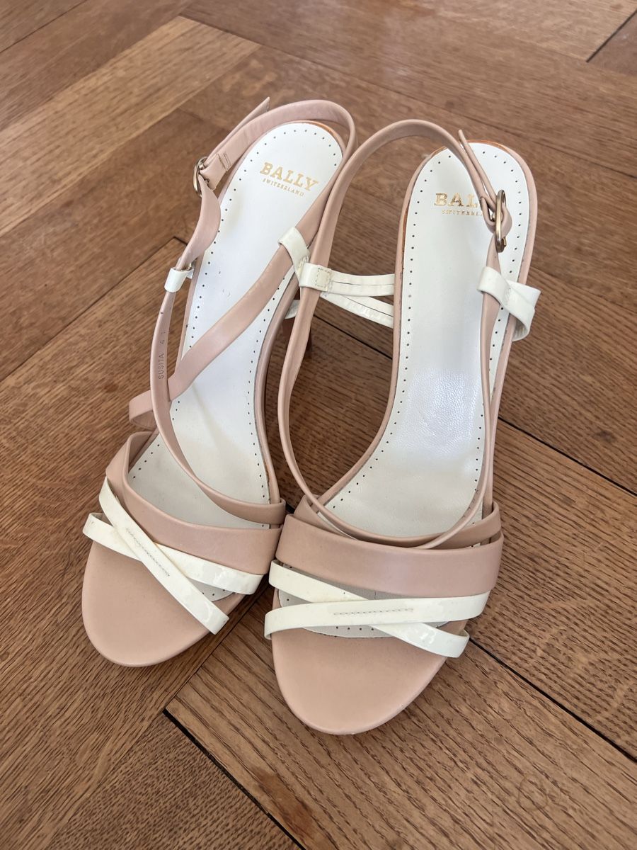 Bally Scarpe da donna: Pumps Bally, Gr. 41, beige weiss – Usato da Solothurn venduto da Brini06