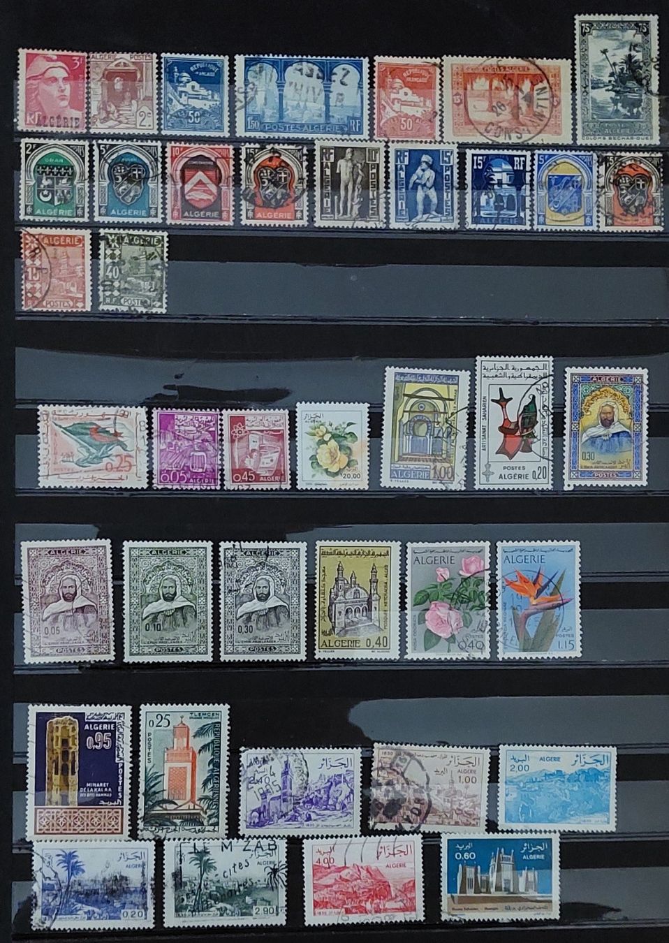 Tutti i francobolli: Algérie, 40 timbres – Usato da Saillon venduto da pic_d55q