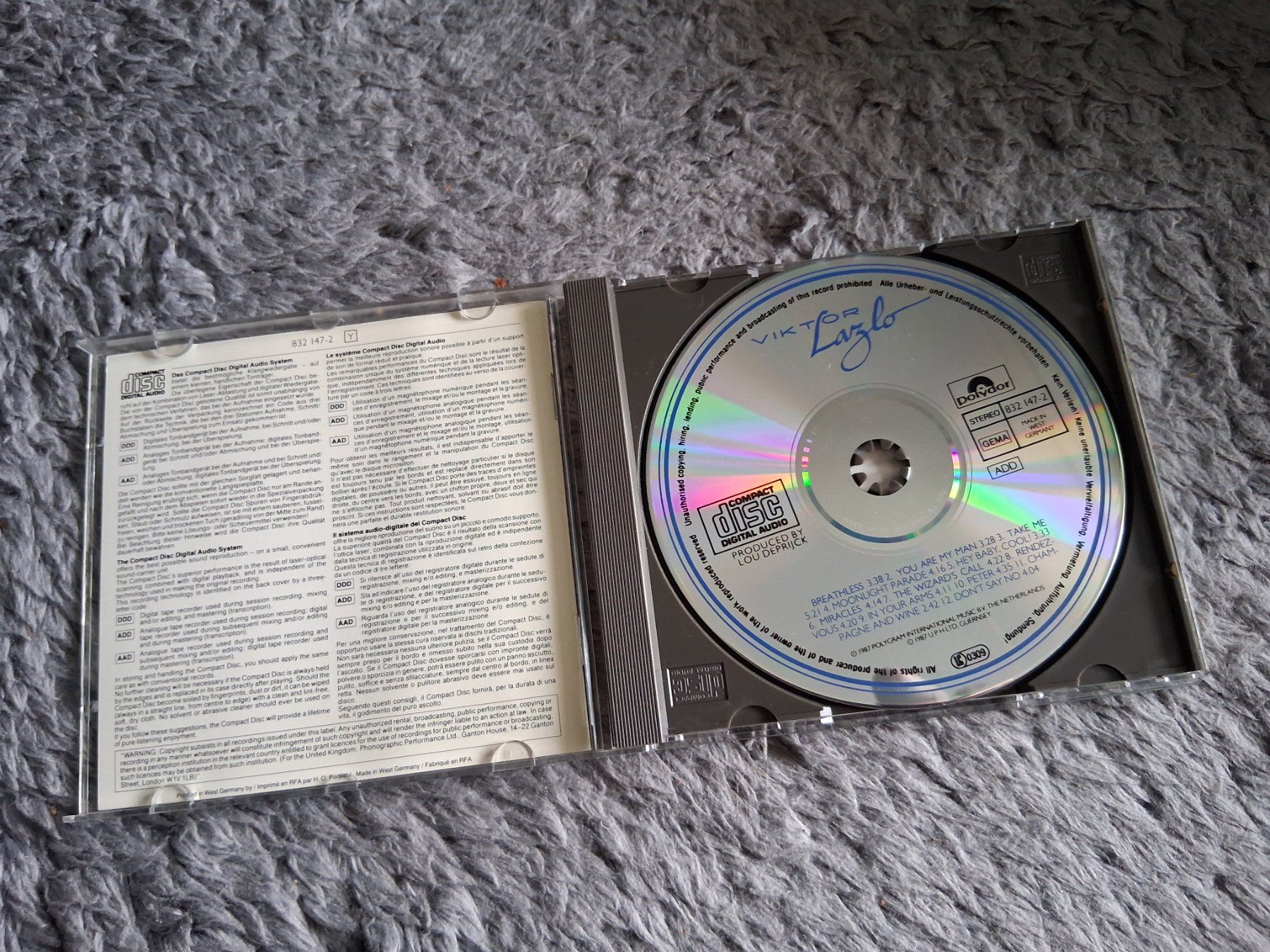 CD: VIKTOR LAZLO      CD – Usato da Wetzikon ZH venduto da Ramones01 2