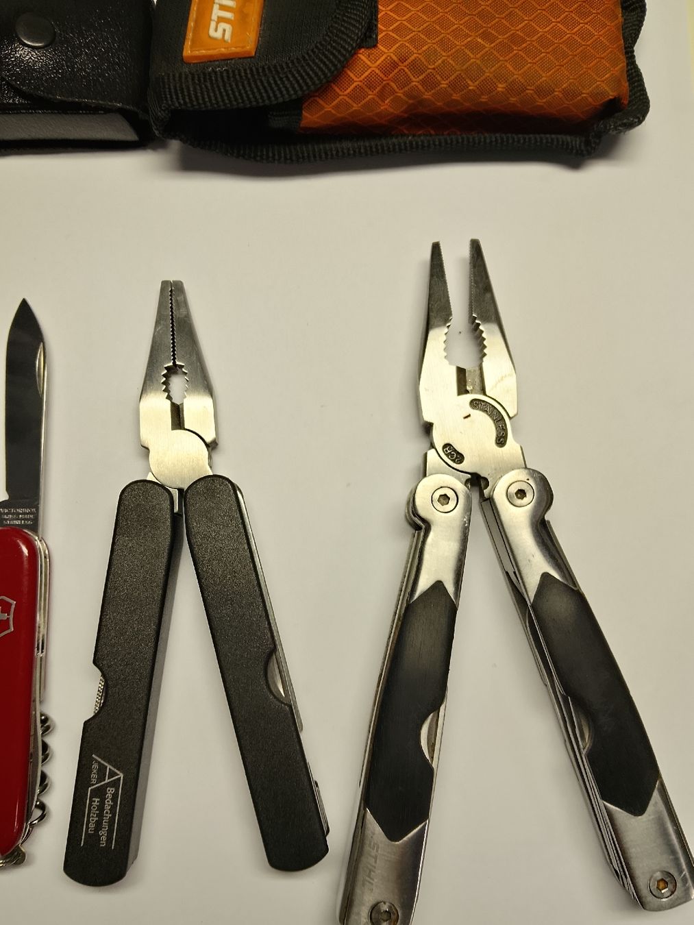 Victorinox Coltelli tascabile: Lot Victorinox Sackmesser und Multitool  – Usato da Grenchen venduto da watchthewatch 7
