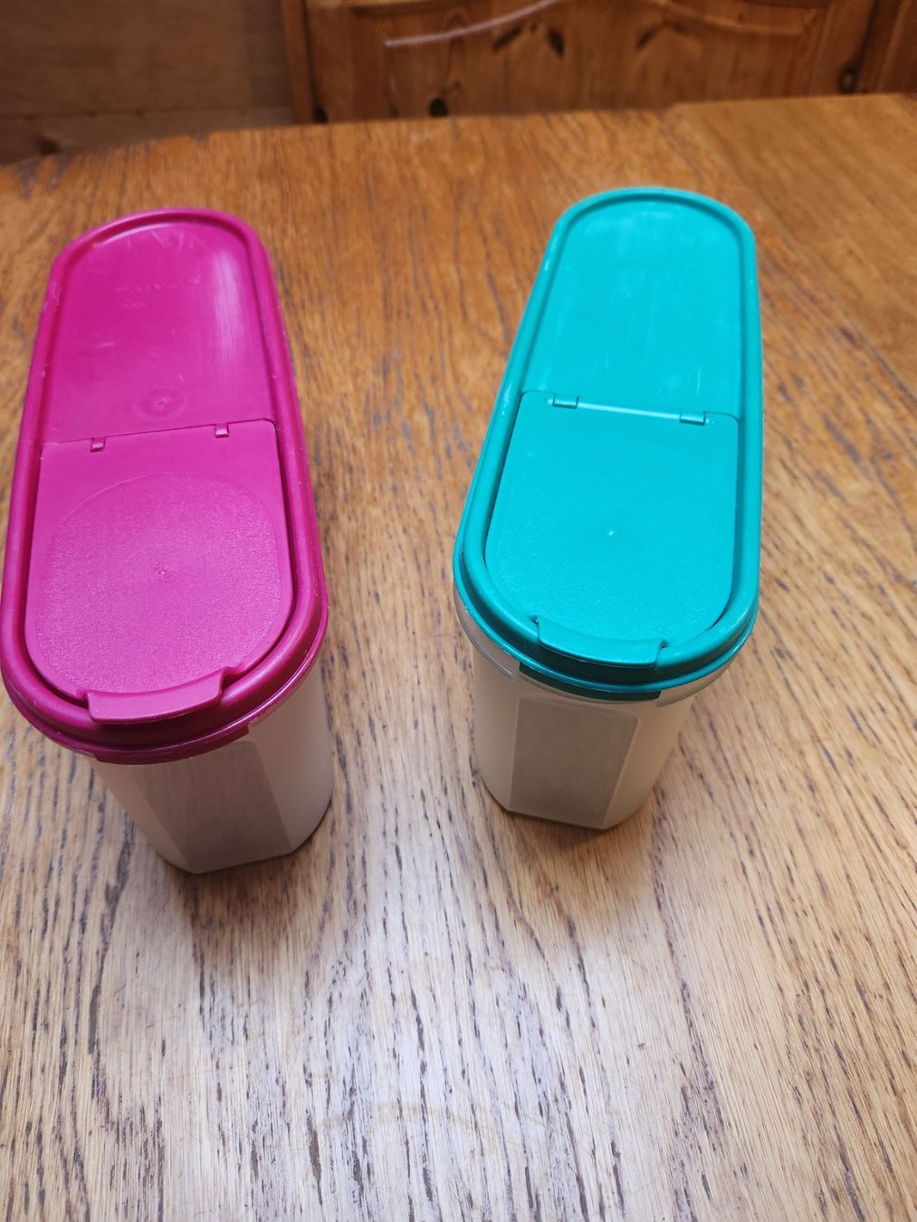 Tupperware Contenitori & Simili: Tupperware Suppervision Gr. 3 rot und grün – Usato da Gstaad venduto da Kuhstall-2026 1