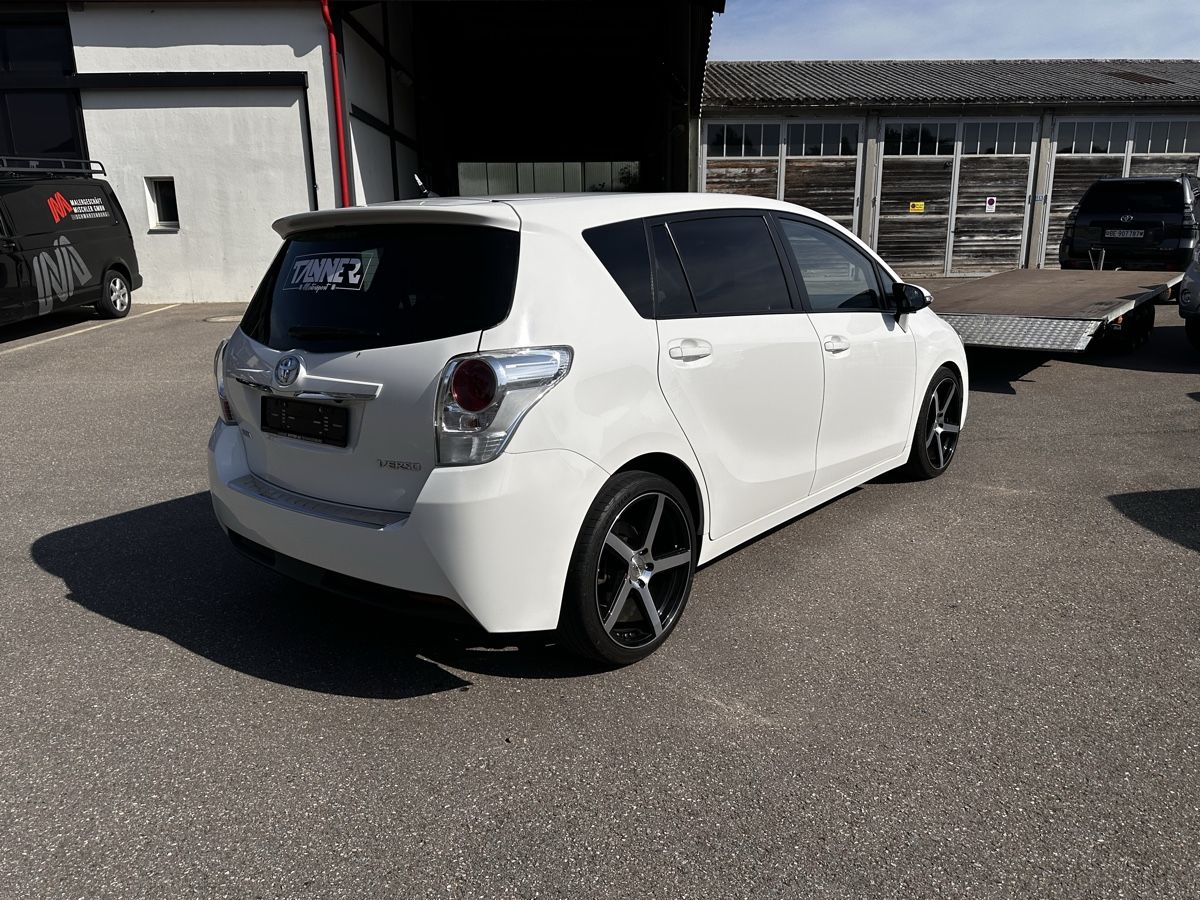 Toyota Automobili: Toyota Verso 2.2 D-CAT 7 Plätzer – Usato da Rüschegg Gambach venduto da Monkey_Mario 1