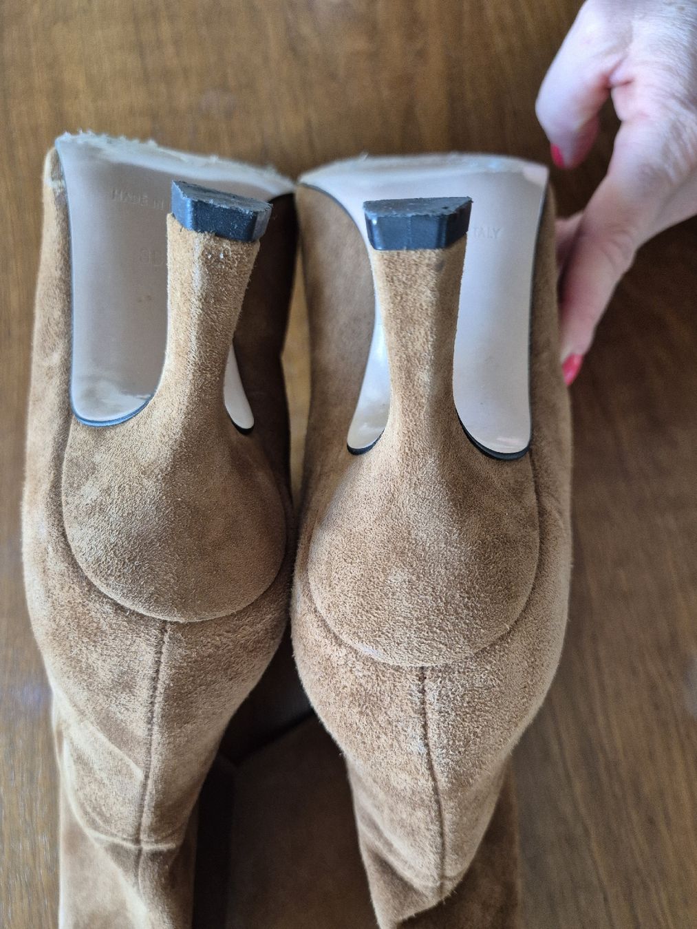 Scarpe da donna: Wildlederstiefel – Nuovo (secondo la descrizione) da Aarau venduto da KiKaMo 1