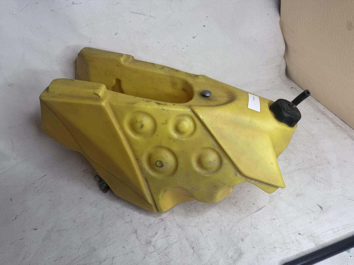 Husaberg Tutti i ricambio per moto: Husaberg 650 Tank #213 – Usato da Koppigen venduto da Lulu991